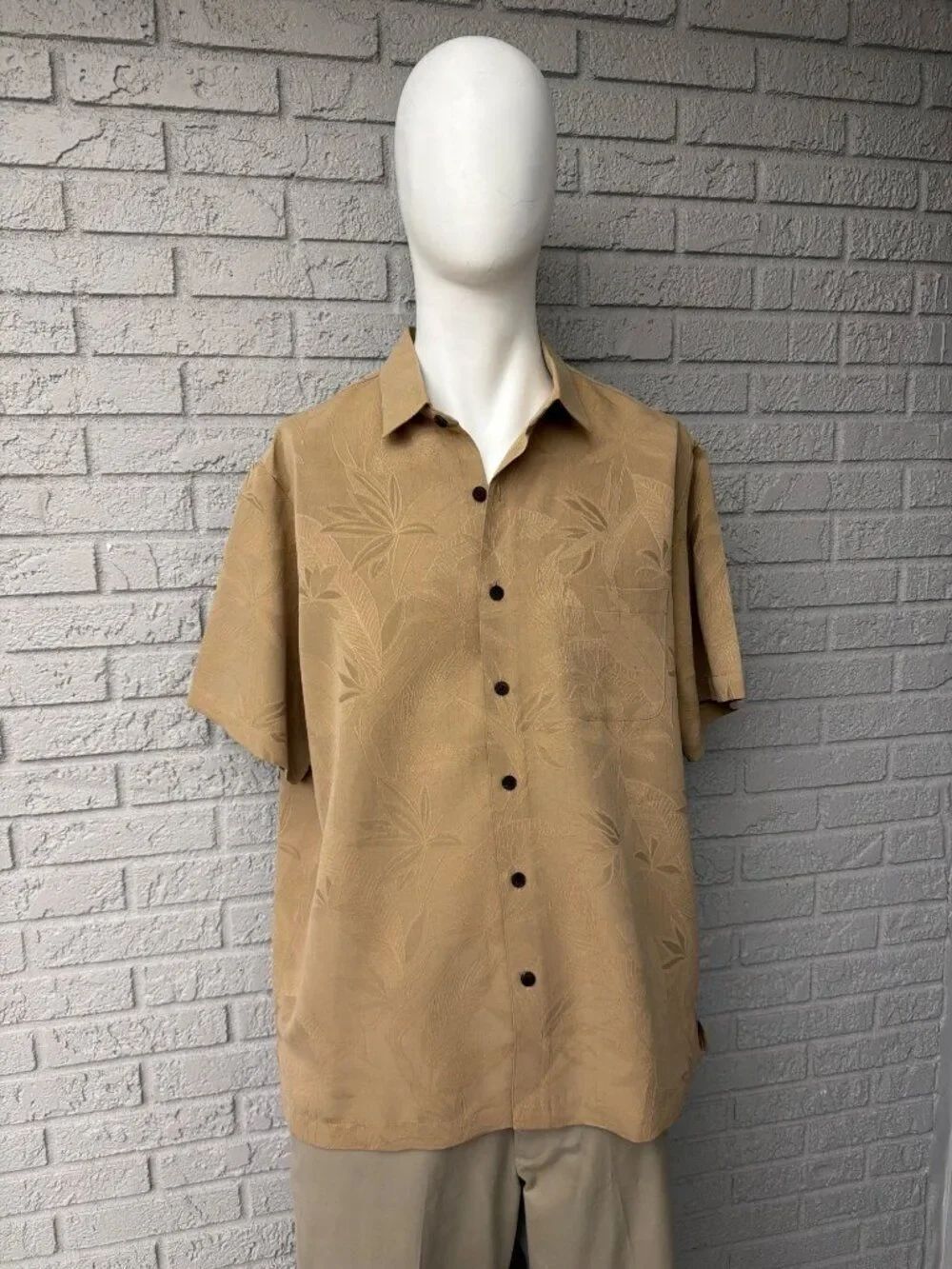 Caribbean Men’s Short Sleeve Shirt Tropical Leaf Jacquard Size XL